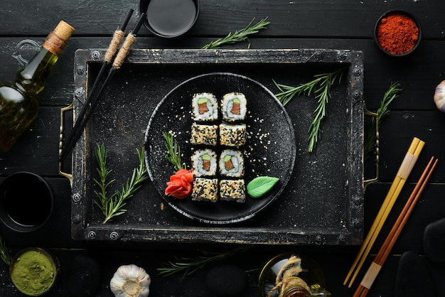 Sushi z rybnym sezamem i wasabi Sea Sushi Widok z góry