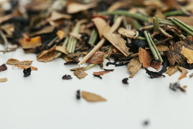 Suszone liście herbaty z bliska