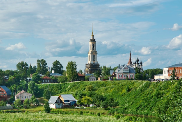 Suzdal - historyczne centrum miasta jest częścią Złotego Pierścienia Travel