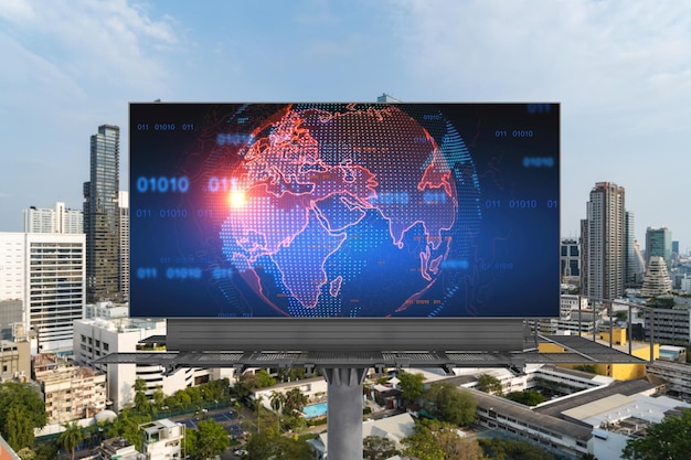 Świat planety Ziemia mapa hologram na billboardzie nad panoramą miasta Bangkok Koncepcja połączeń międzynarodowych i biznesu w Azji Południowo-Wschodniej