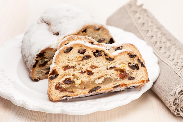 Zdjęcie Świąteczne krojenie stollen