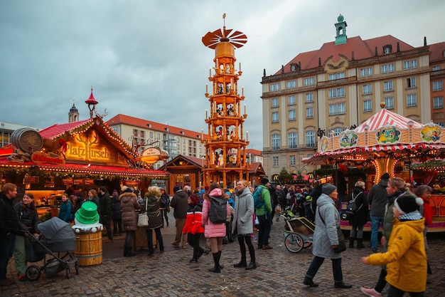 Świąteczny Nowy Rok w Dreźnie, Saksonia, Niemcy, 21 grudnia 2022