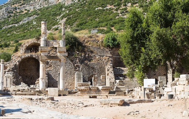 Świątynia Domicjana w starożytnym mieście Efez