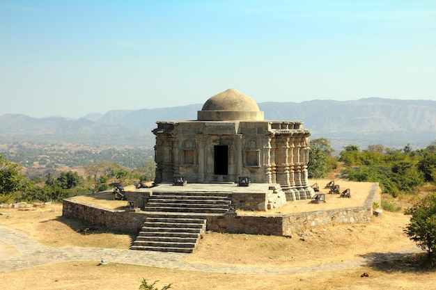 Świątynia dżinistów w forcie kumbhalgarh