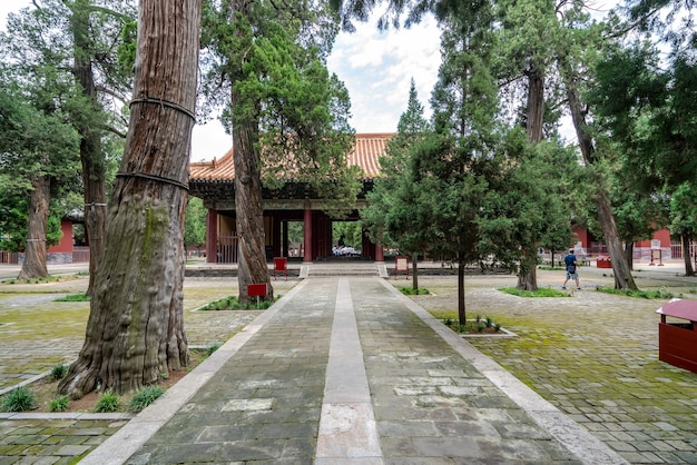 Świątynia i cmentarz Qufu Confucius w Chinach - światowe dziedzictwo UNESCO