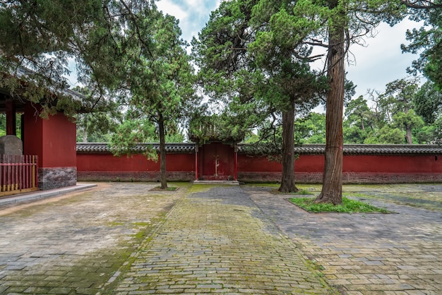 Świątynia i cmentarz Qufu Confucius w Chinach - światowe dziedzictwo UNESCO