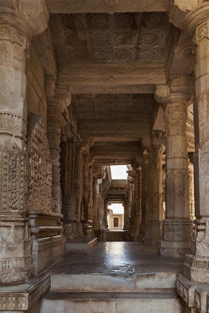 Świątynia Jain w Ranakpur Rajasthan w Indiach