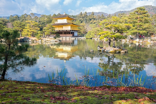 Świątynia Kinkakuji w Kioto w Japonii