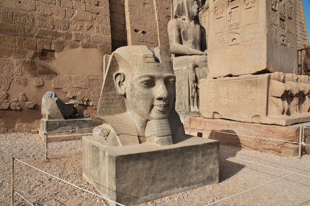 Świątynia Luksoru w starożytnym Egipcie