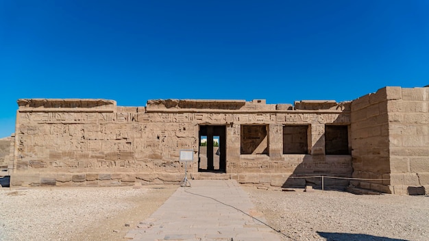 Świątynia Medinet Habu Egipt Luksor świątynia Grobowa Ramzesa Iii W Medinet Habu Egipt