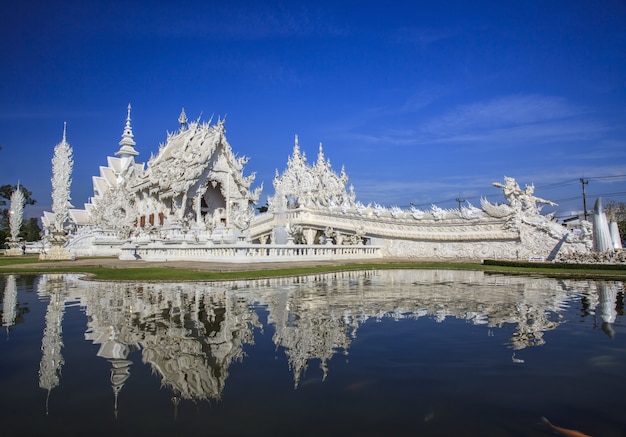 Świątynia Rong Khun w Chiang Rai Tajlandia