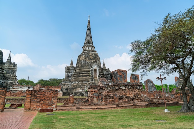 Świątynia Wat Phra Sri Sanphet w rejonie Parku Historycznego Sukhothai, wpisanego na Listę Światowego Dziedzictwa UNESCO w Ayutthaya, Tajlandia