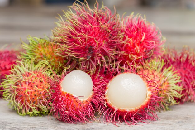 Świeża rambutan