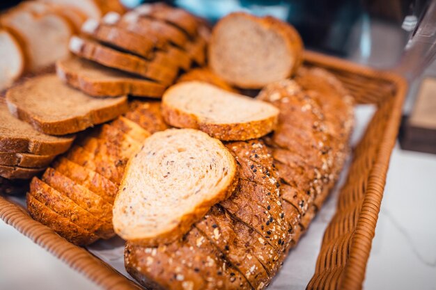 Świeży Pieczywo Na Wystawie W Piekarni