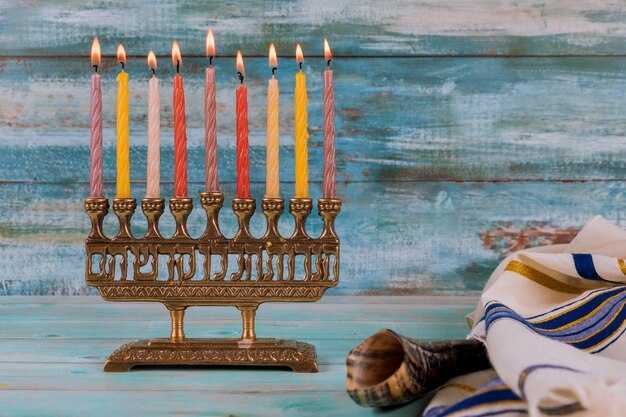 Zdjęcie symbole hannukah w święto żydowskie - menora