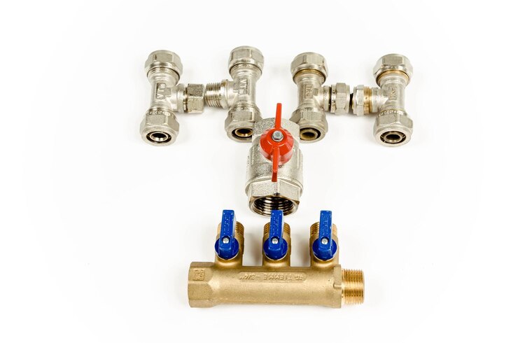 Zdjęcie szczegóły hydrauliki armatury na biało