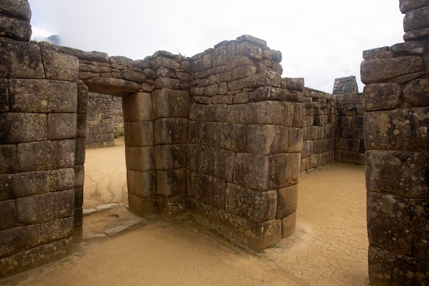 Szczegóły starożytnej cytadeli Inków w mieście Machu Picchu w Świętej Dolinie Peru.