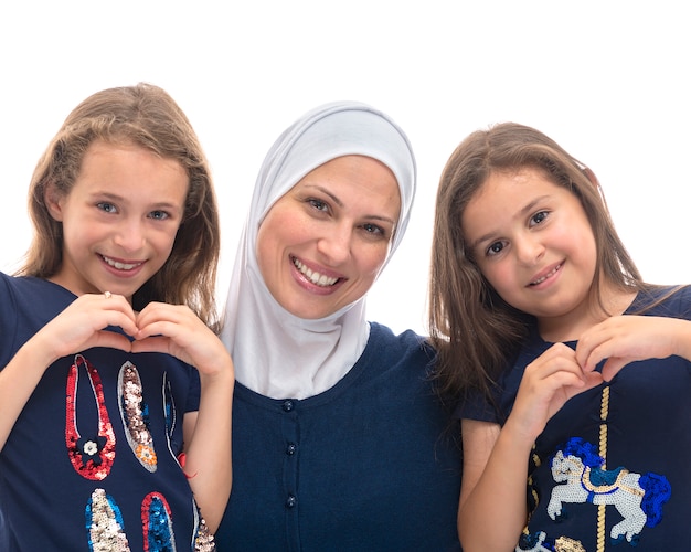 Szczęśliwa Muzułmańska Rodzina żeńska, Matka I Jej Zakochane Córki