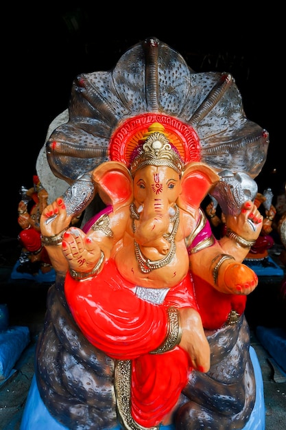 Szczęśliwy festiwal Ganeśćaturthi, Lord Ganesha lub posąg ganpati