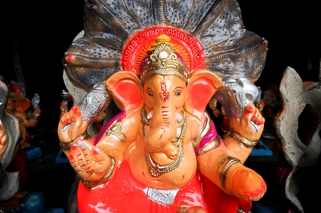 Szczęśliwy festiwal Ganeśćaturthi, Lord Ganesha lub posąg ganpati