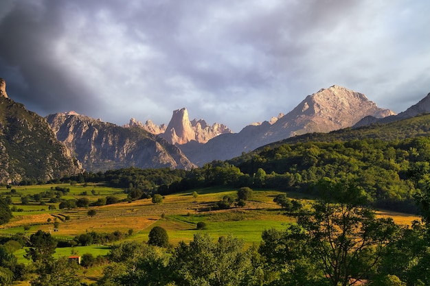 Szczyt urriellu o Naranjo de bulnes.