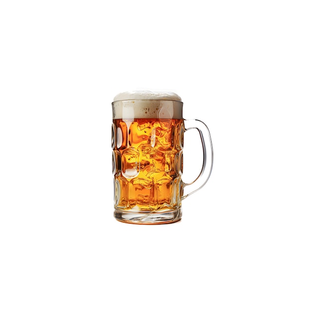 Szklany kubek zimnego piwa z pianką Odizolowywający na białym tle