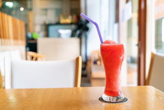 Szkło smoothie z mieszanki arbuza