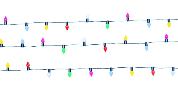 Sznur lampek choinkowych na białym tle ze ścieżką przycinającą