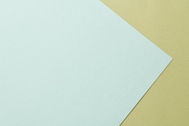 Szorstki papier pakowy tło papier tekstura mięta oliwkowy kolory makieta z miejsca kopiowania tekstu