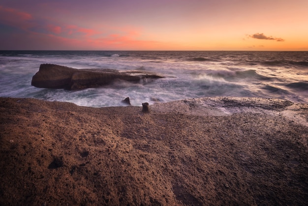 Sztuki piękna krajobraz losu angeles Caleta linia brzegowa w Tenerife, wyspy kanaryjska, Hiszpania.