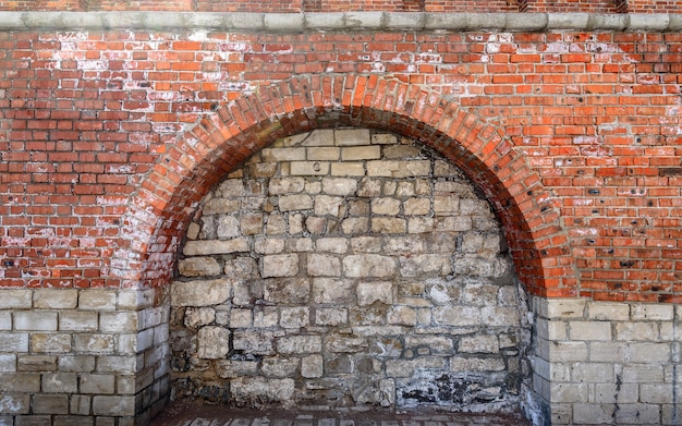 tabela Bricked Up Old Doorway Arch.