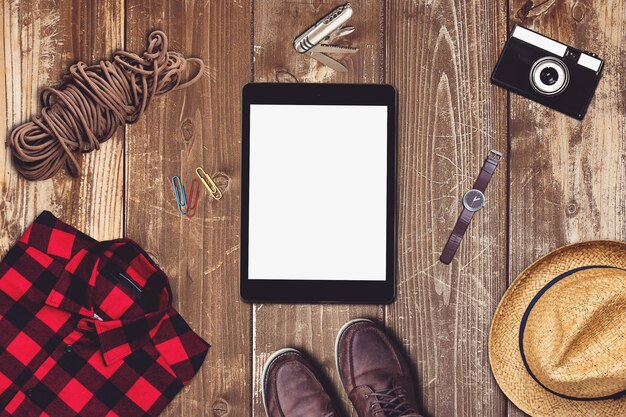 Tablet w scenie podróży