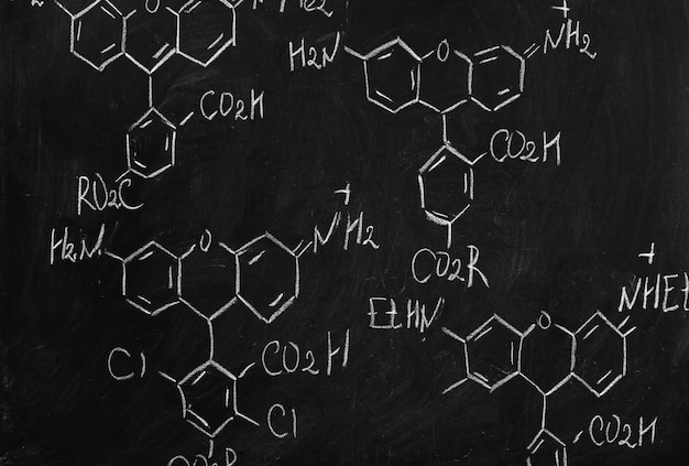 Zdjęcie tablica szkolna z formułami