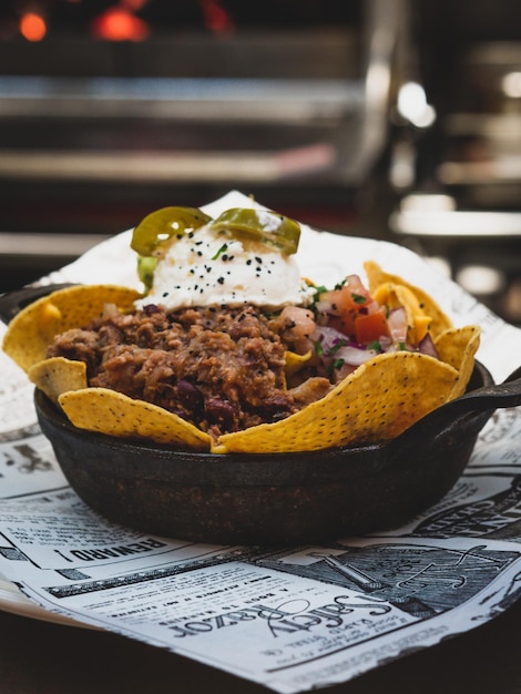 Talerz chipsów nachos