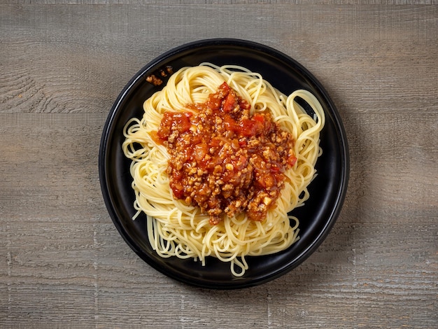 Zdjęcie talerz spaghetti bolognese