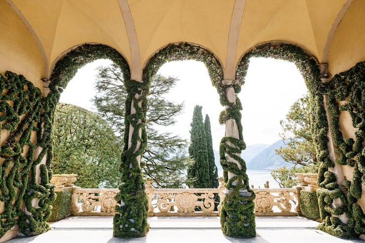 Zdjęcie taras łukowy pleciony z figami villa balbianello como italy