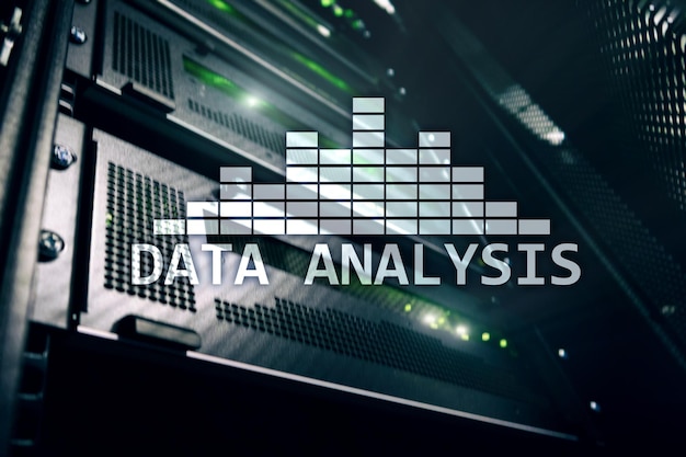 Zdjęcie tekst analizy big data na tle serwerowni koncepcja internetu i nowoczesnych technologii