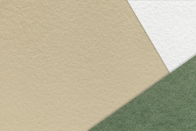 Tekstura rzemiosła beżowy kolor tła papieru z białą i zieloną obwódką Archiwalne abstrakcyjne tektury piasku