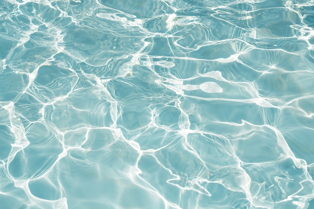 Tekstura woda w pływackim basenie dla tła