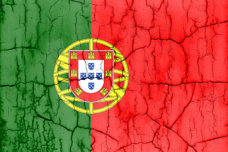 Zdjęcie teksturowane zdjęcie flagi portugalii z pęknięciami