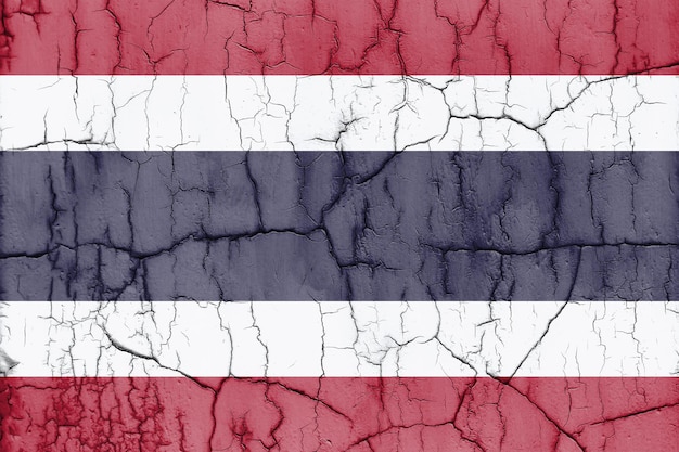 Teksturowane zdjęcie flagi Tajlandii z pęknięciami