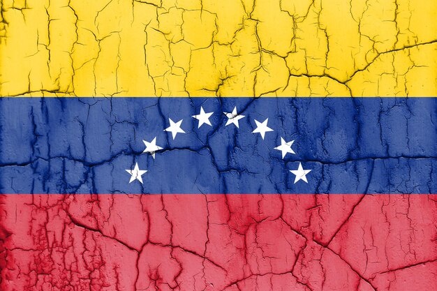 Teksturowane zdjęcie flagi Wenezueli z pęknięciami