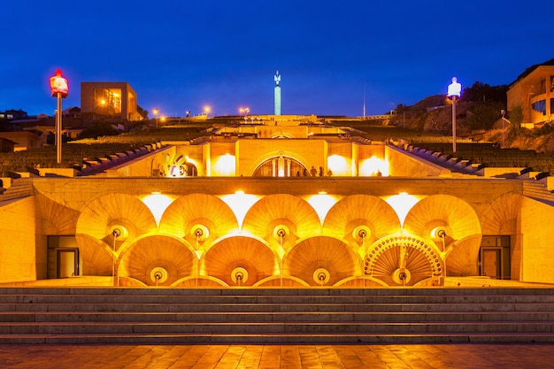 The Cascade, Erywań