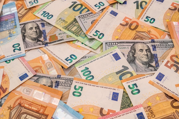Tło Najważniejszych Walut świata Konfrontacja Dolara Z Euro