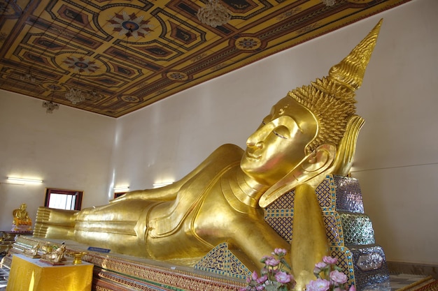 To jest Złoty Budda