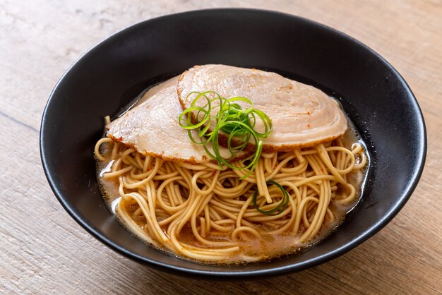 Tonkotsu Makaron Ramen Z Wieprzowiną Chaashu