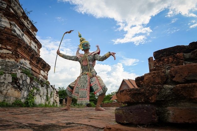 Tos-sa-kan, Khon Thai, Tajski Tradycyjny Taniec, Tradycyjna Drama Ramajana W świątyni Mahajana W Prowincji Phra Nakhon Si Ayutthaya.