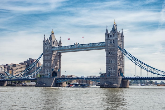 Tower Bridge W Londynie W Wielkiej Brytanii