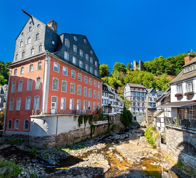 Tradycyjna architektura Monschau w Nadrenii Północnej w Niemczech