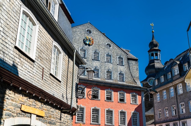 Tradycyjna architektura Monschau w Nadrenii Północnej w Niemczech